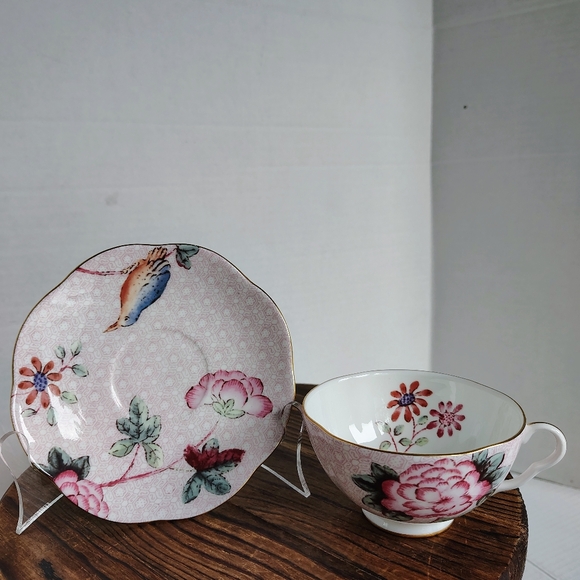 Wedgwood Other - Wedgwood Pink Cuckoo Teacup and Saucer Bone China England Tricket Dish Tea Party